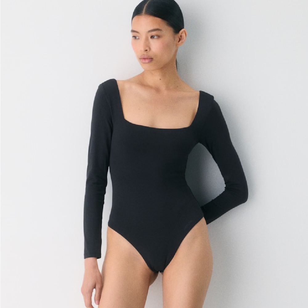 Babaton black square long sleeve body suit